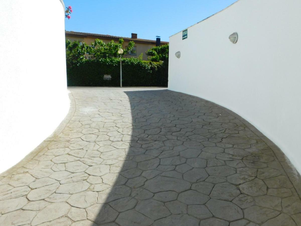 Gmid Immo Apartamento Portomarina Roses Bagian luar foto